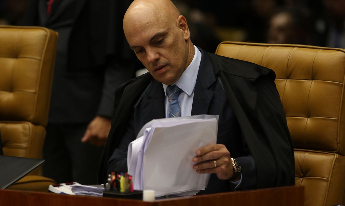 Moraes absolve morador de rua preso por atos golpistas no dia 8 de janeiro