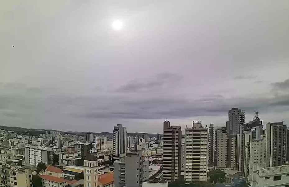 Novembro deve repetir outubro com chuva acima da média em Divinópolis