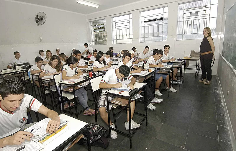 Escolas de Minas que recusarem matrículas de alunos com deficiência terão que justificar a medida por escrito