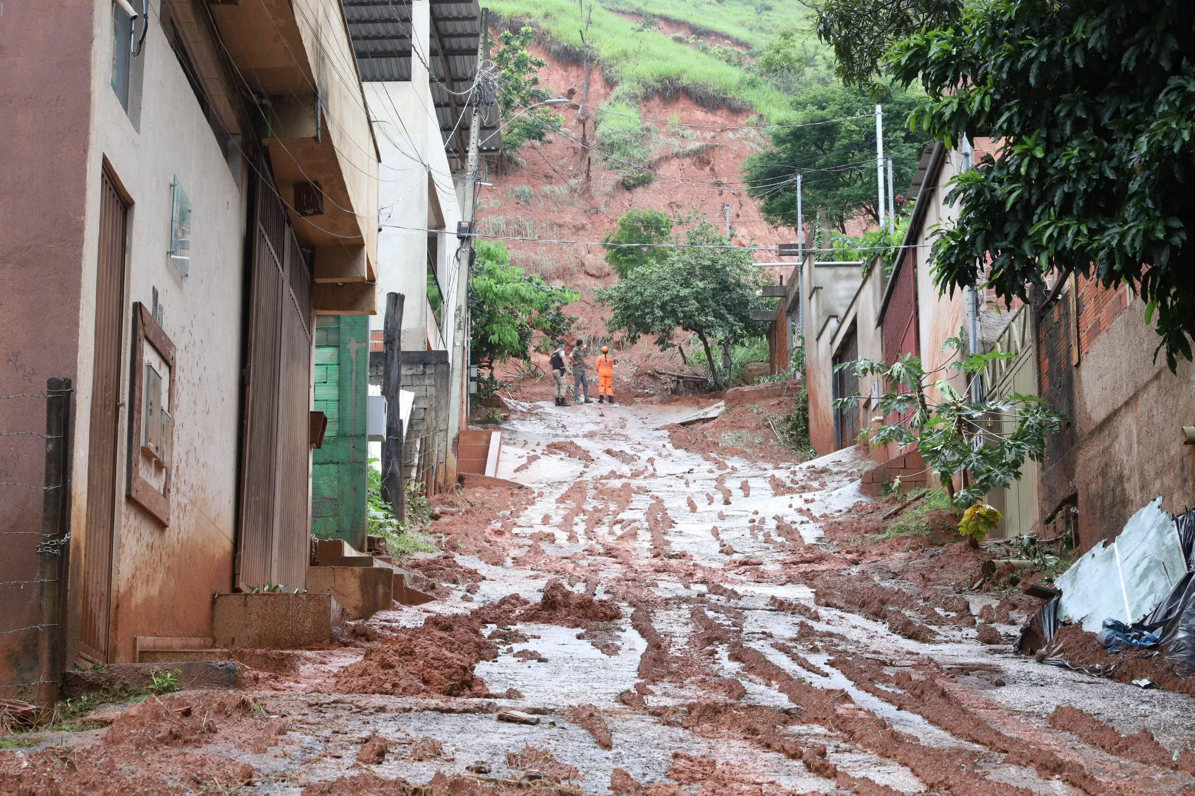 Cinco pessoas de  uma mesma família morreram vítimas da chuva no Vale do  Aço