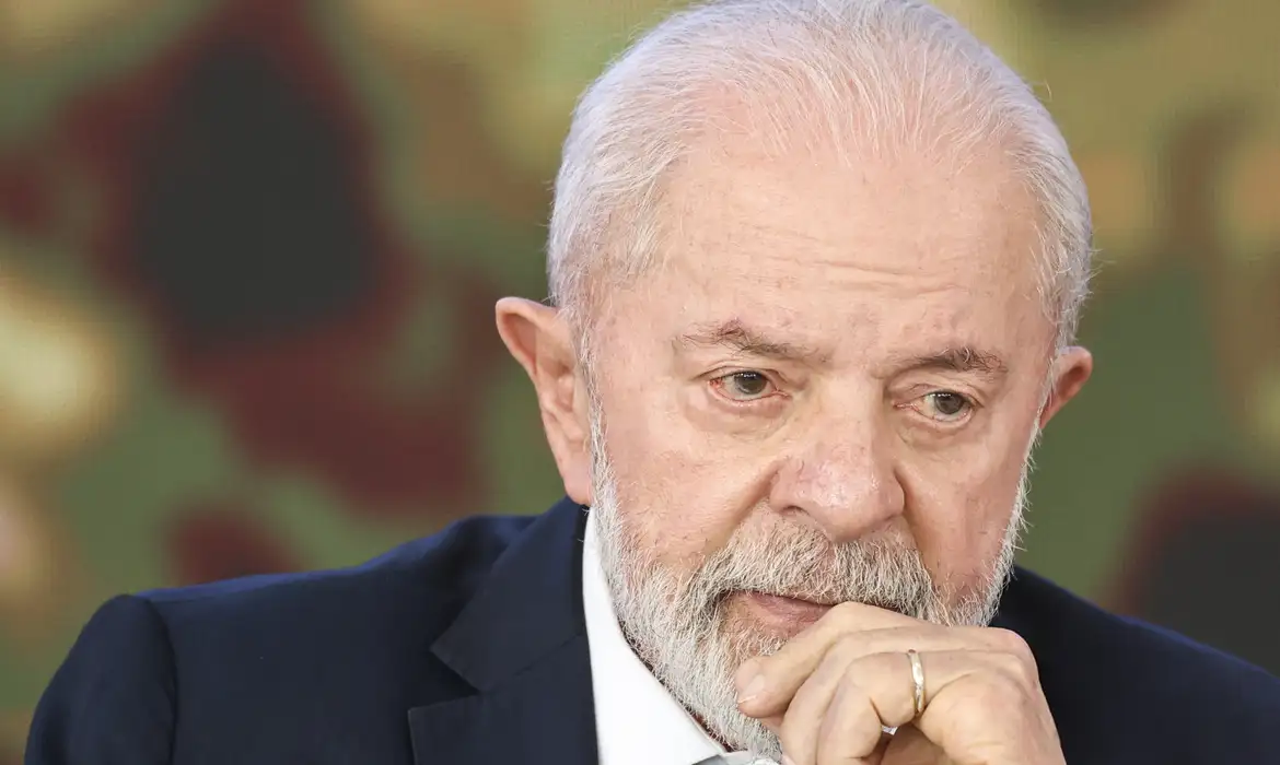 Lula diz que isenção de Imposto de Renda para quem ganha até R$ 5 mil é justiça social