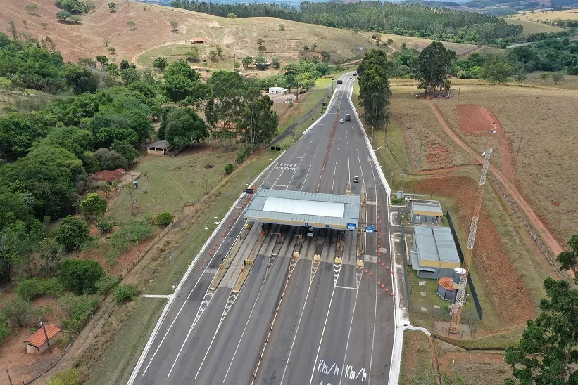 Usuários da MG-050 poderão pagar pedágios com cartão de débito por aproximação