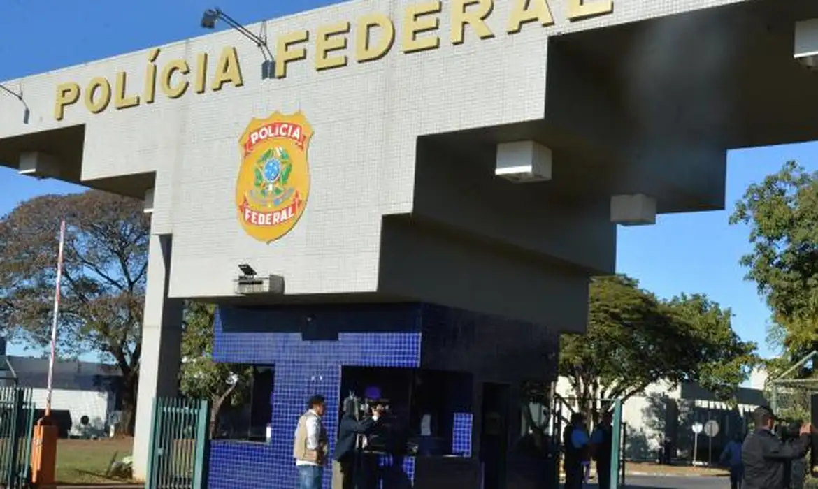 Polícia Federal deflagra operação em Minas Gerais contra juízes suspeitos de vender sentenças