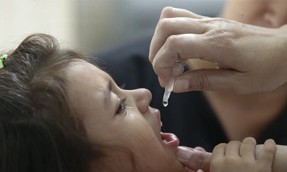 Sete em cada 10 municípios têm risco alto ou muito alto para pólio