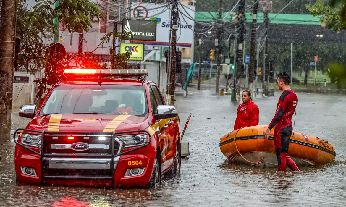 Número de mortes em desastre climático no Rio Grande do Sul chega a 171 e 43 pessoas continuam desaparecidas