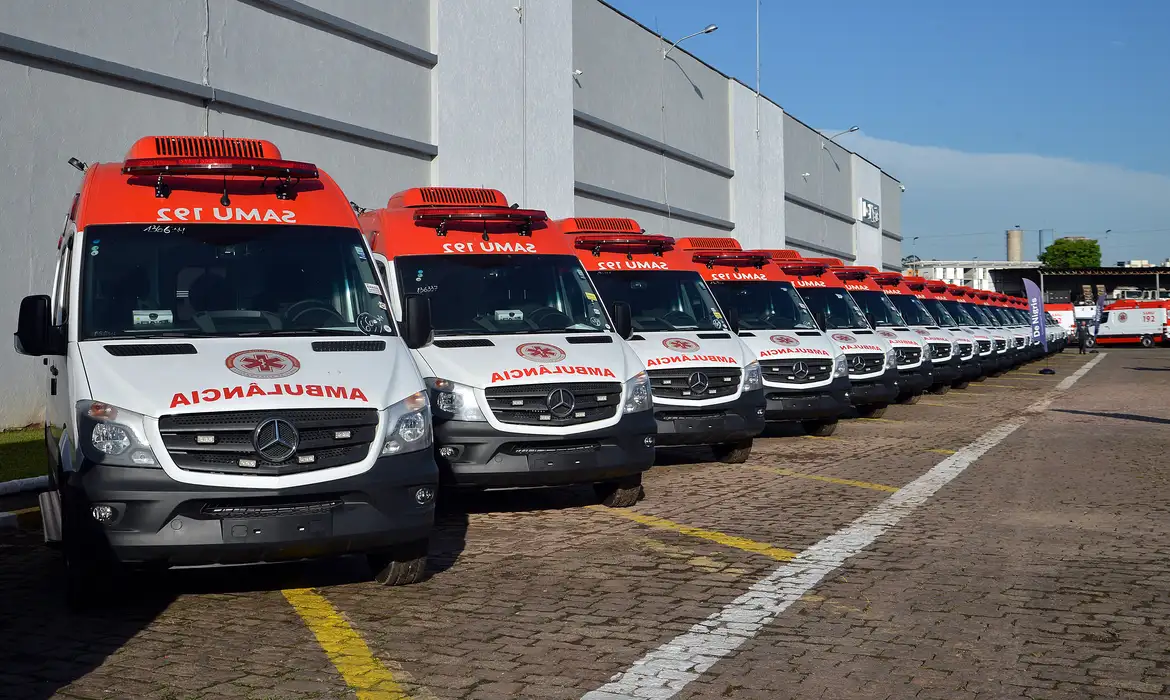 Presidente Lula entrega 280 novas ambulâncias para a frota do Samu