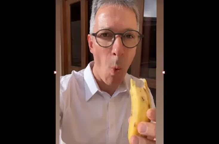 Banana de Zema é alvo de discursos na Assembleia e deputados criticam postura do governador